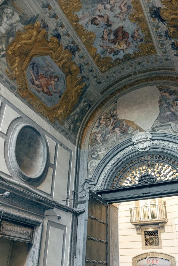 Carafa Di Maddaloni Residenza Di Charme Hotel Napoli Bagian luar foto