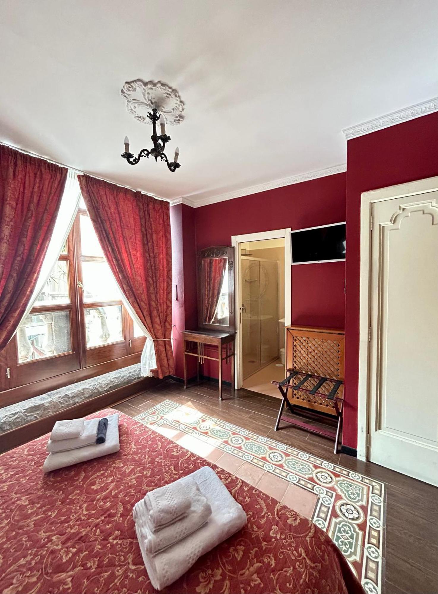 Carafa Di Maddaloni Residenza Di Charme Hotel Napoli Bagian luar foto